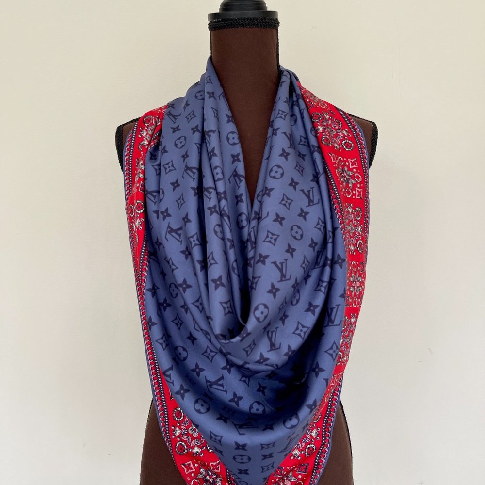 New Louis Vuitton Oversize Scarf Monogram Giant Blue Red Silk Wrap - Picture 15 of 16